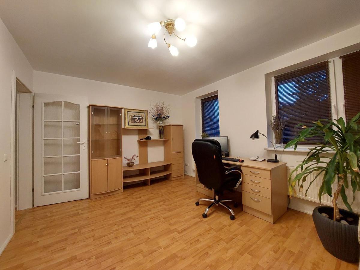 Family House Apartments Vilnius Buitenkant foto